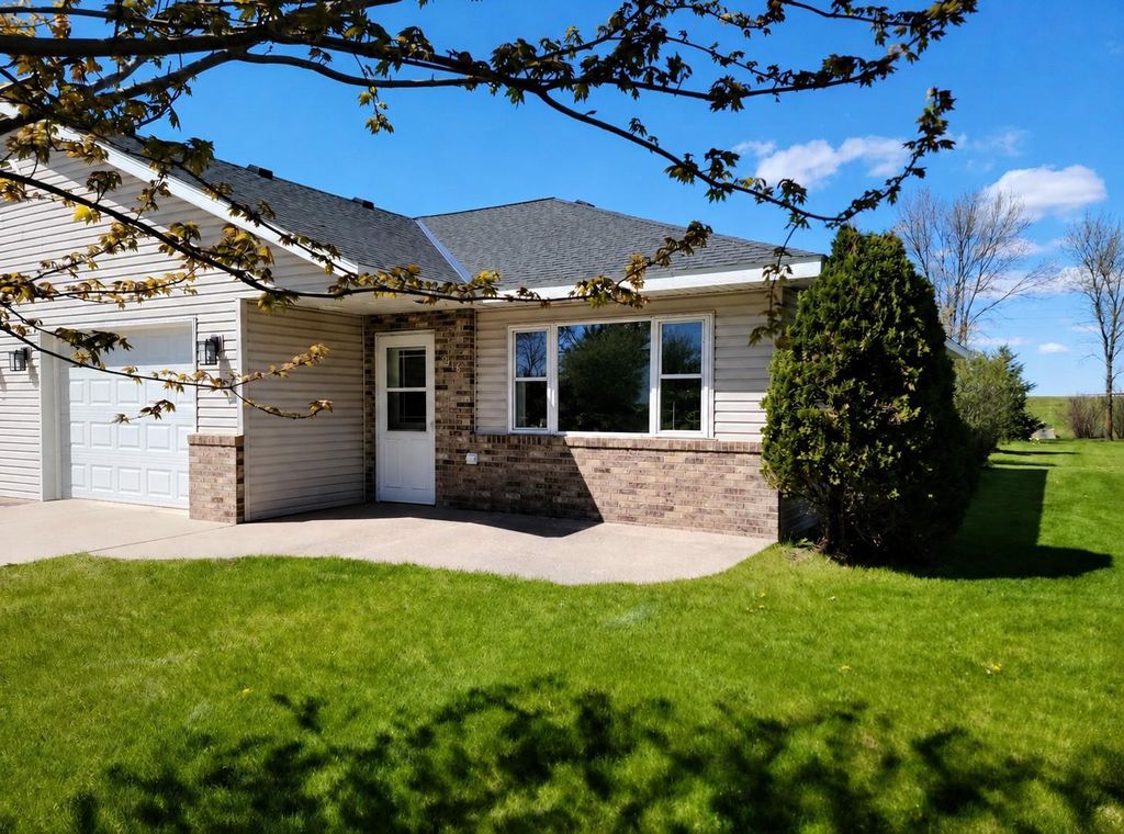 Photo of 916 Mcdermott Avenue, Kandiyohi, MN 56251 (MLS # 7070255)
