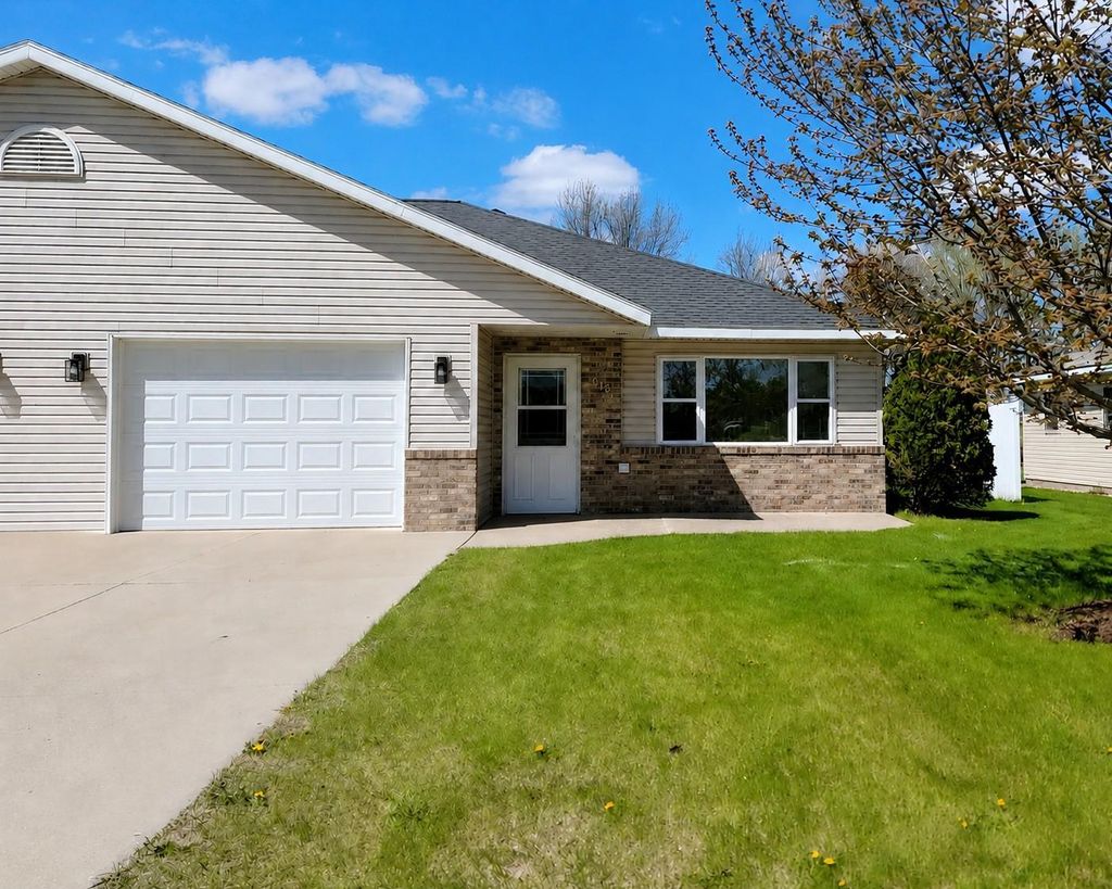 Photo of 916 Mcdermott Avenue, Kandiyohi, MN 56251 (MLS # 7070255)