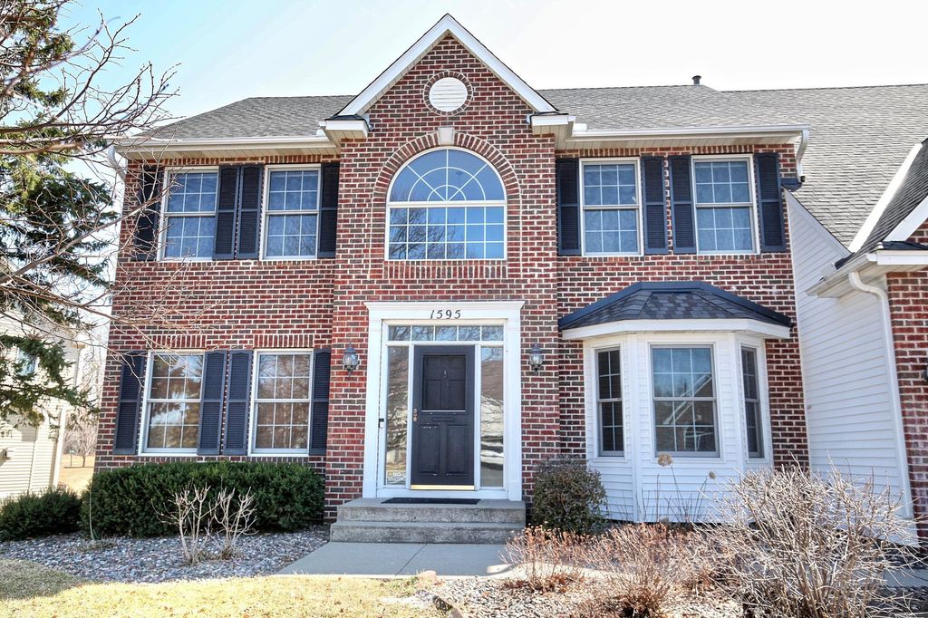 Photo of 1595 Spinaker Drive, Woodbury, MN 55125 (MLS # 7041462)