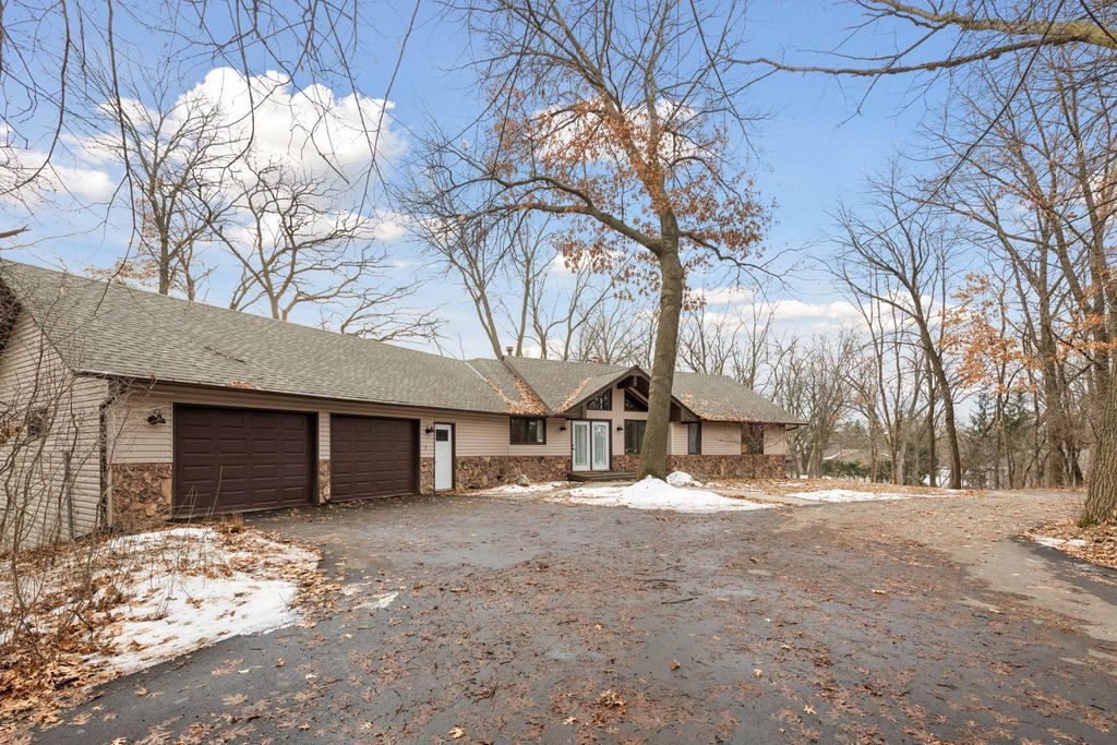 Photo of 16120 Rosemary Lane, Minnetonka, MN 55391 (MLS # 7022344)