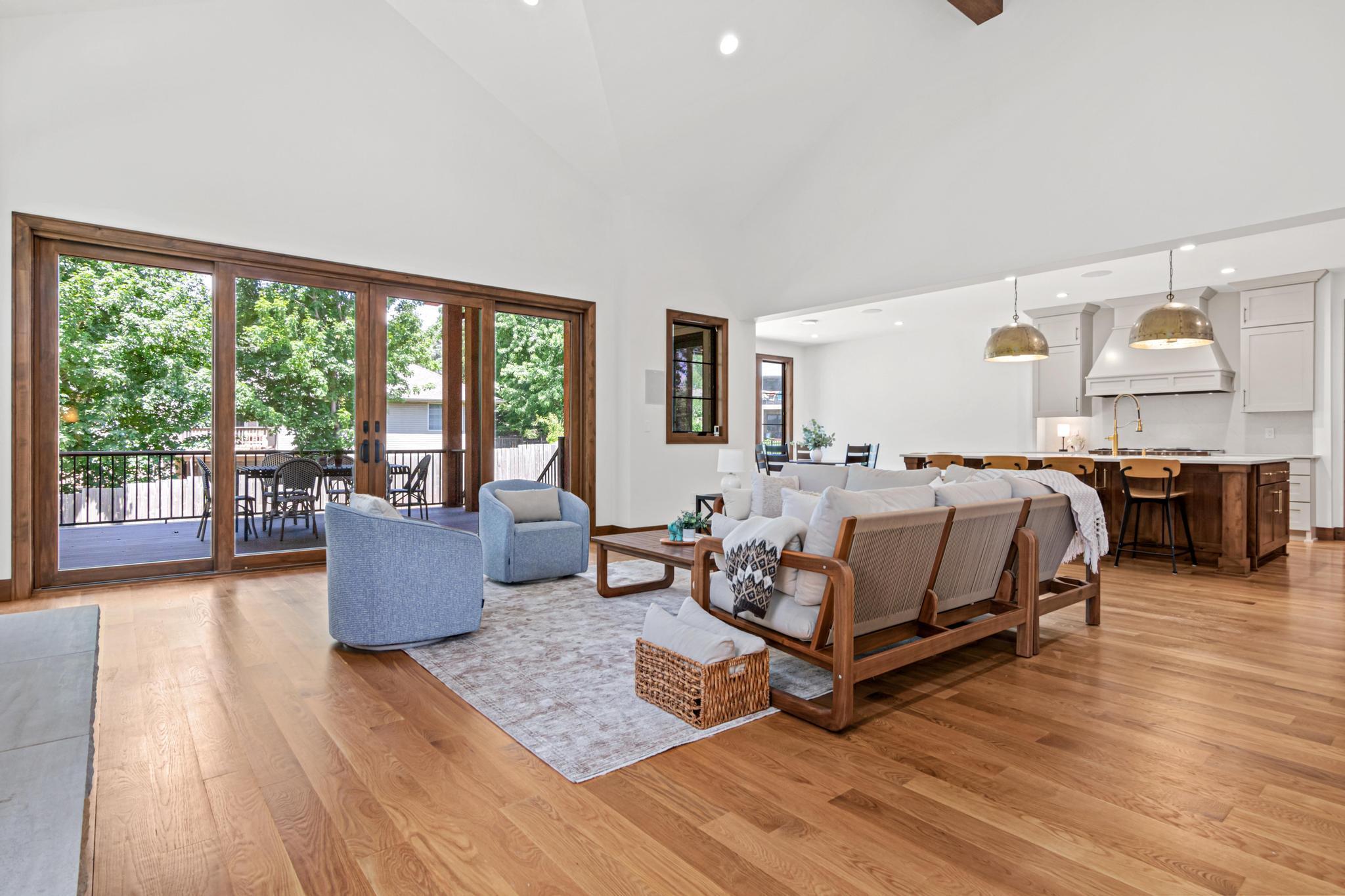 609 Callahan Place