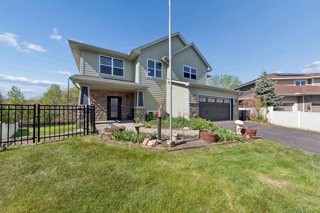 Photo of 12345 Butternut Street NW, Coon Rapids, MN 55448 (MLS # 7064569)