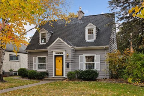 2144 Watson Avenue Saint Paul MN 55116