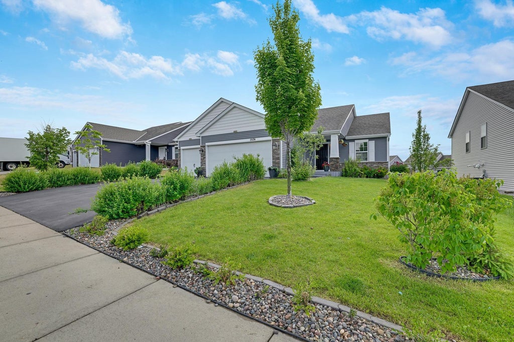 Photo of 15174 Emory Circle, Apple Valley, MN 55124 (MLS # 7149790)