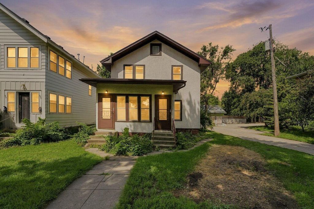 Photo of 921 27th Avenue SE, Minneapolis, MN 55414 (MLS # 7104801)