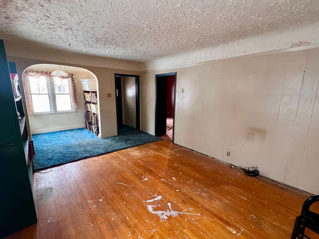 Photo of 2406 4th Avenue E, Hibbing, MN 55746 (MLS # 7018746)