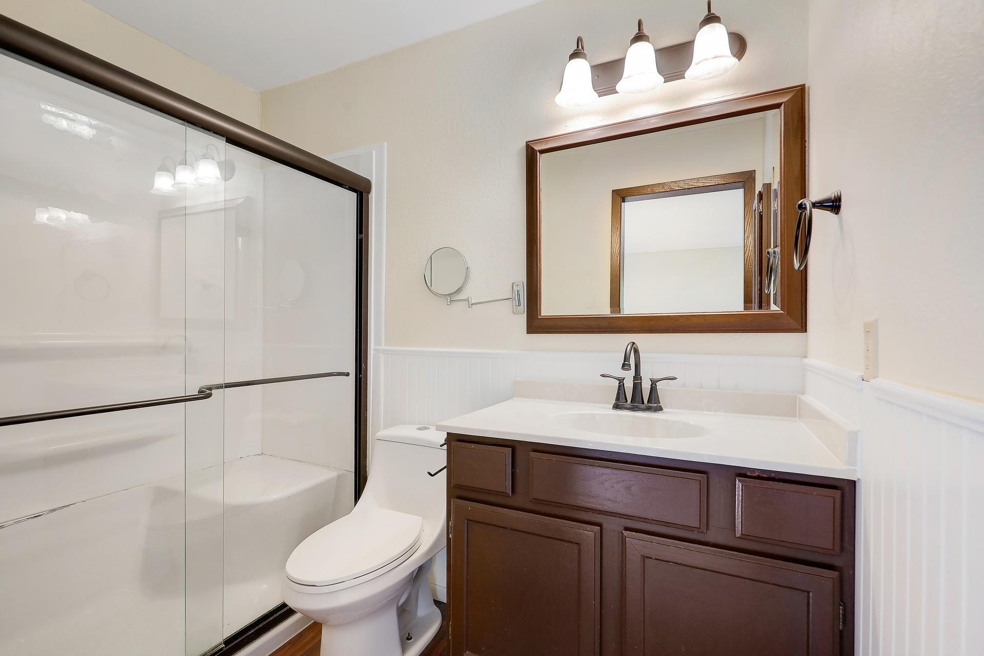 4 Pine Tree Drive 320