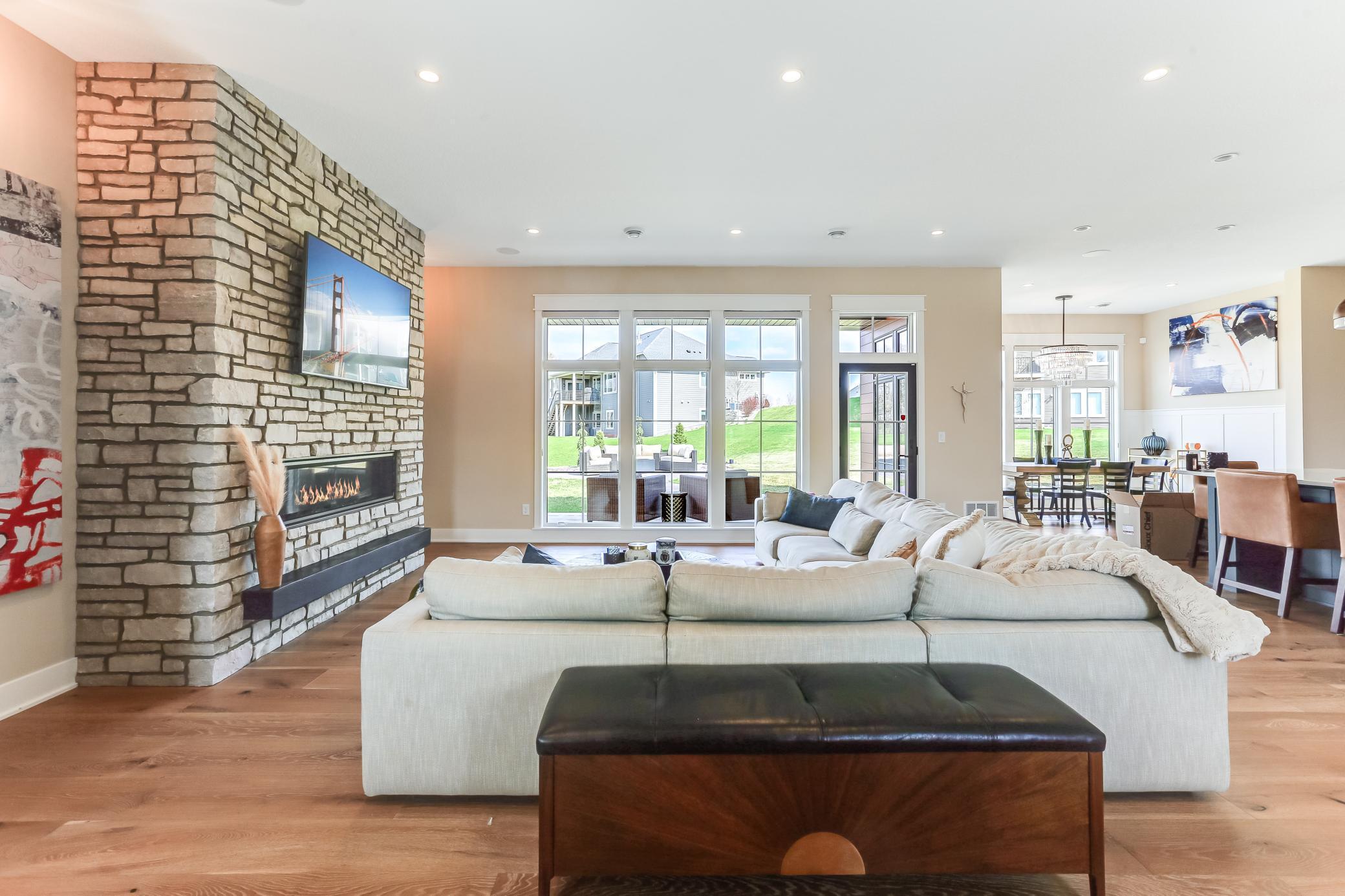 2580 Woodcliffe Trail