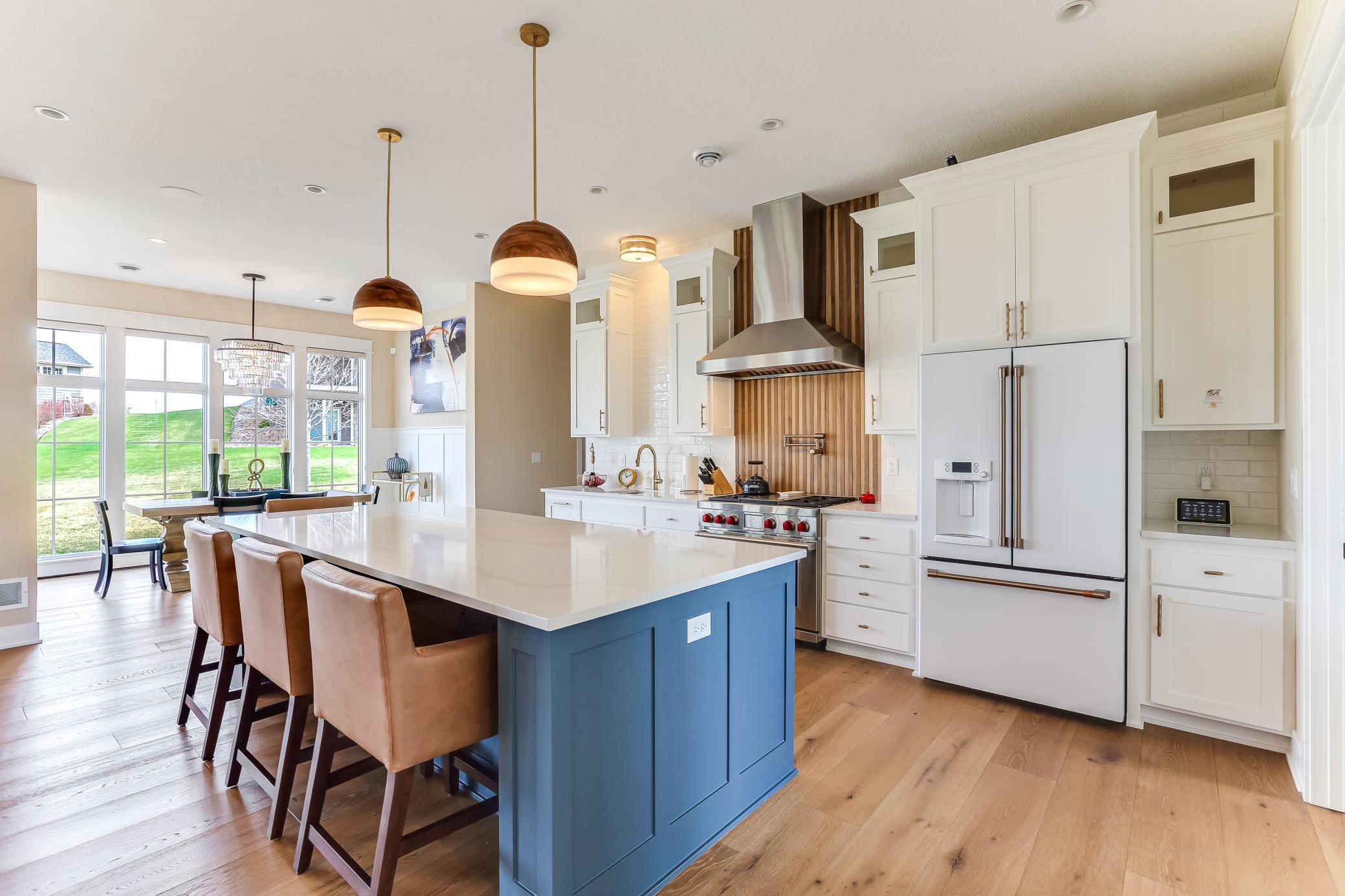 2580 Woodcliffe Trail