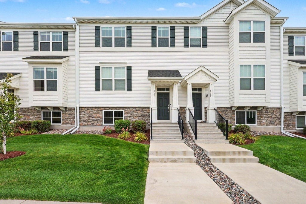 Photo of 7508 38th Street N, Oakdale, MN 55128 (MLS # 7159819)