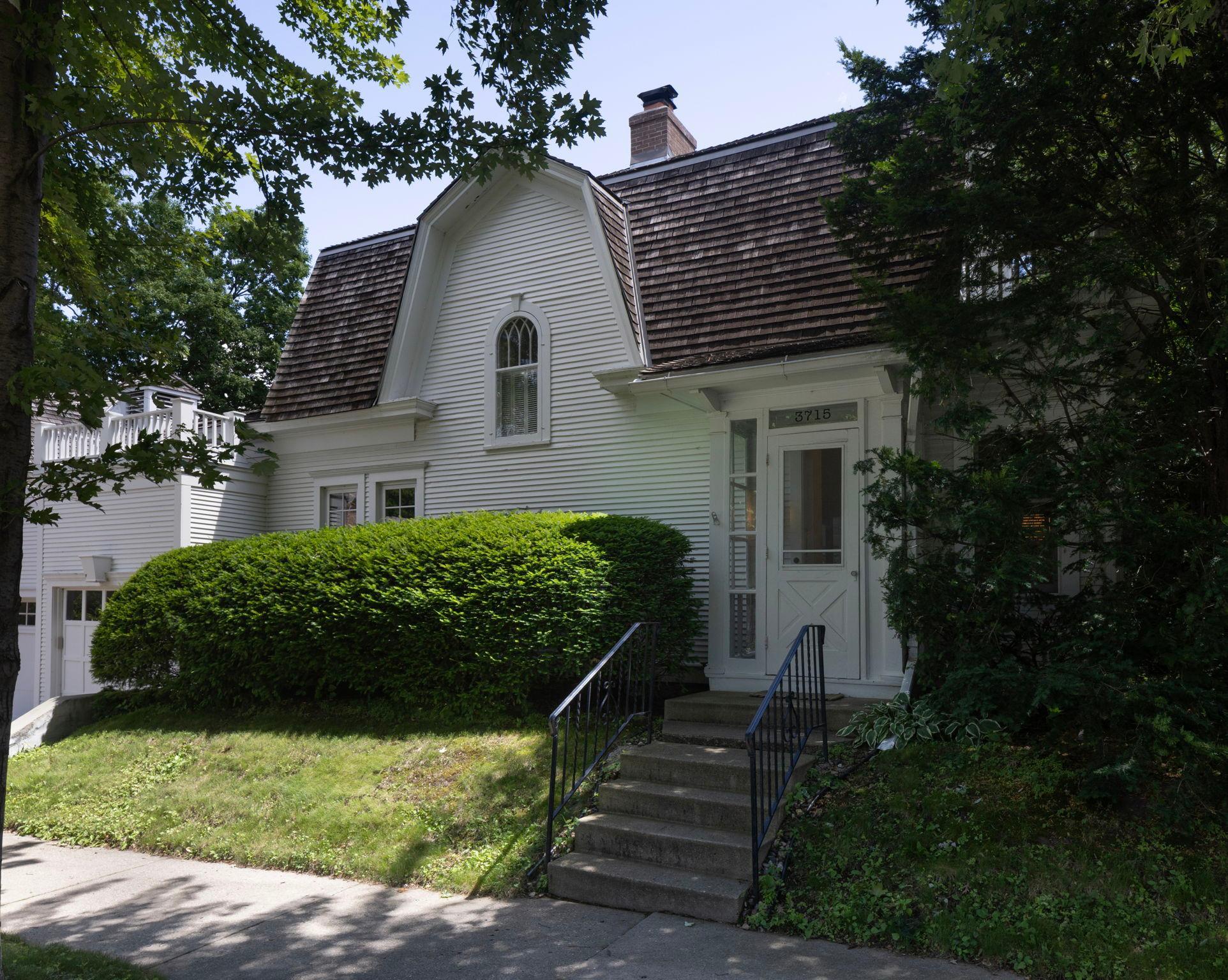 3715 Thomas Avenue S