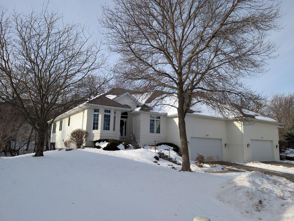 Photo of 16551 Irwinton Circle, Lakeville, MN 55044 (MLS # 7002314)