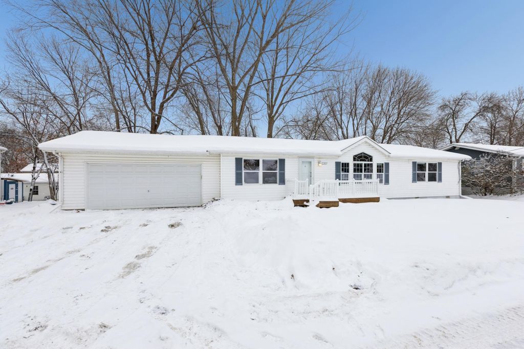 Photo of 2207 Robin Lane, Buffalo, MN 55313 (MLS # 6826200)