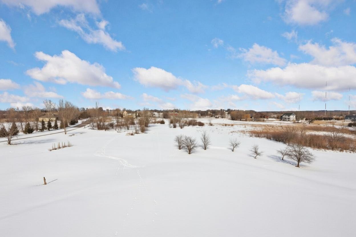 20951 Prairie Hills Lane