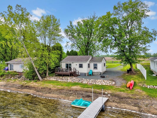 11900 MENTZER TRL, LINDSTROM, MN 55045 - Image eb8e85591f5ba9dfbba52f17a034e4b7/520028894