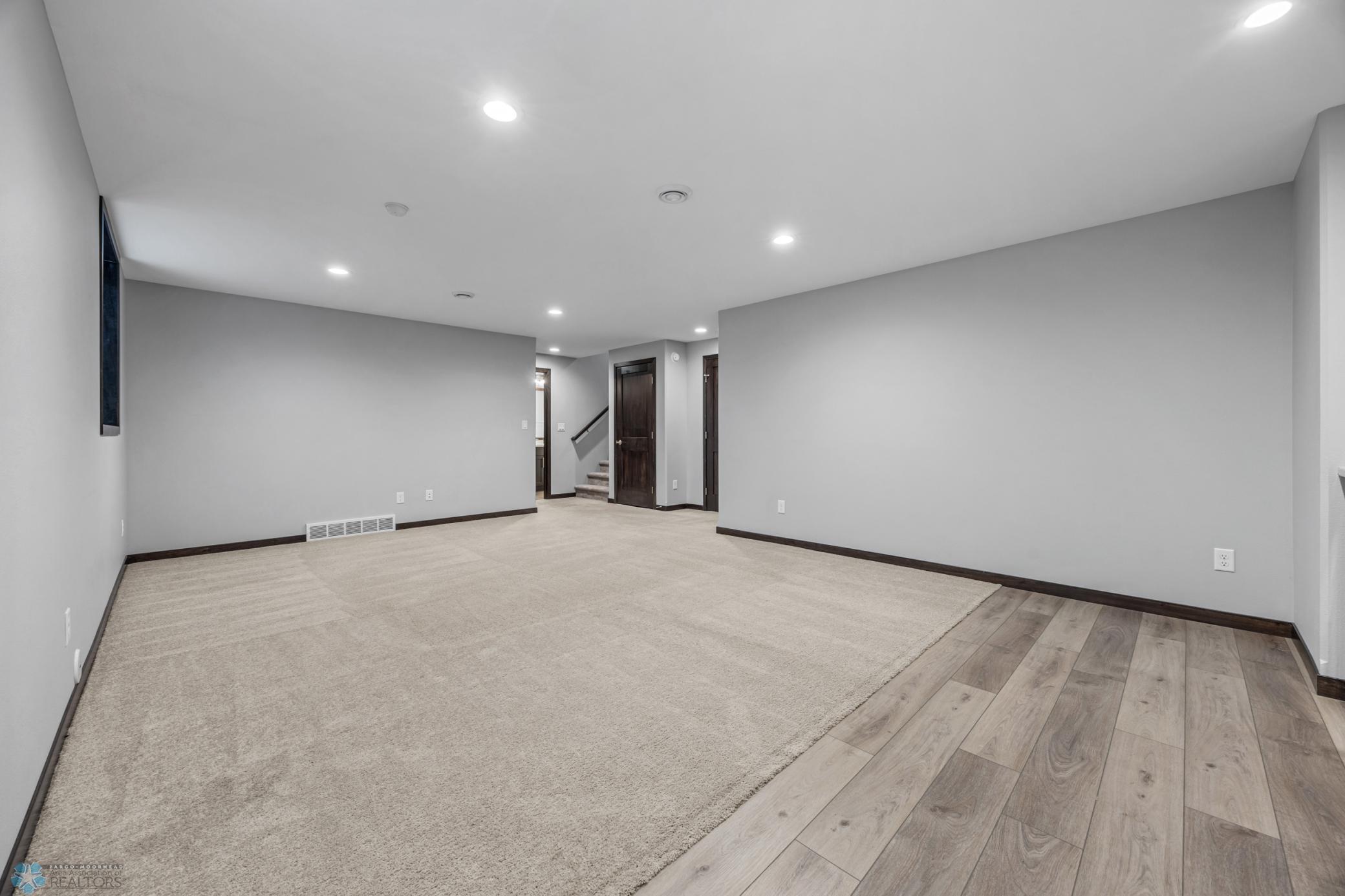 West Fargo, North Dakota 58078, United States, 4 Bedrooms Bedrooms, ,3 BathroomsBathrooms,Residential,Active,250148