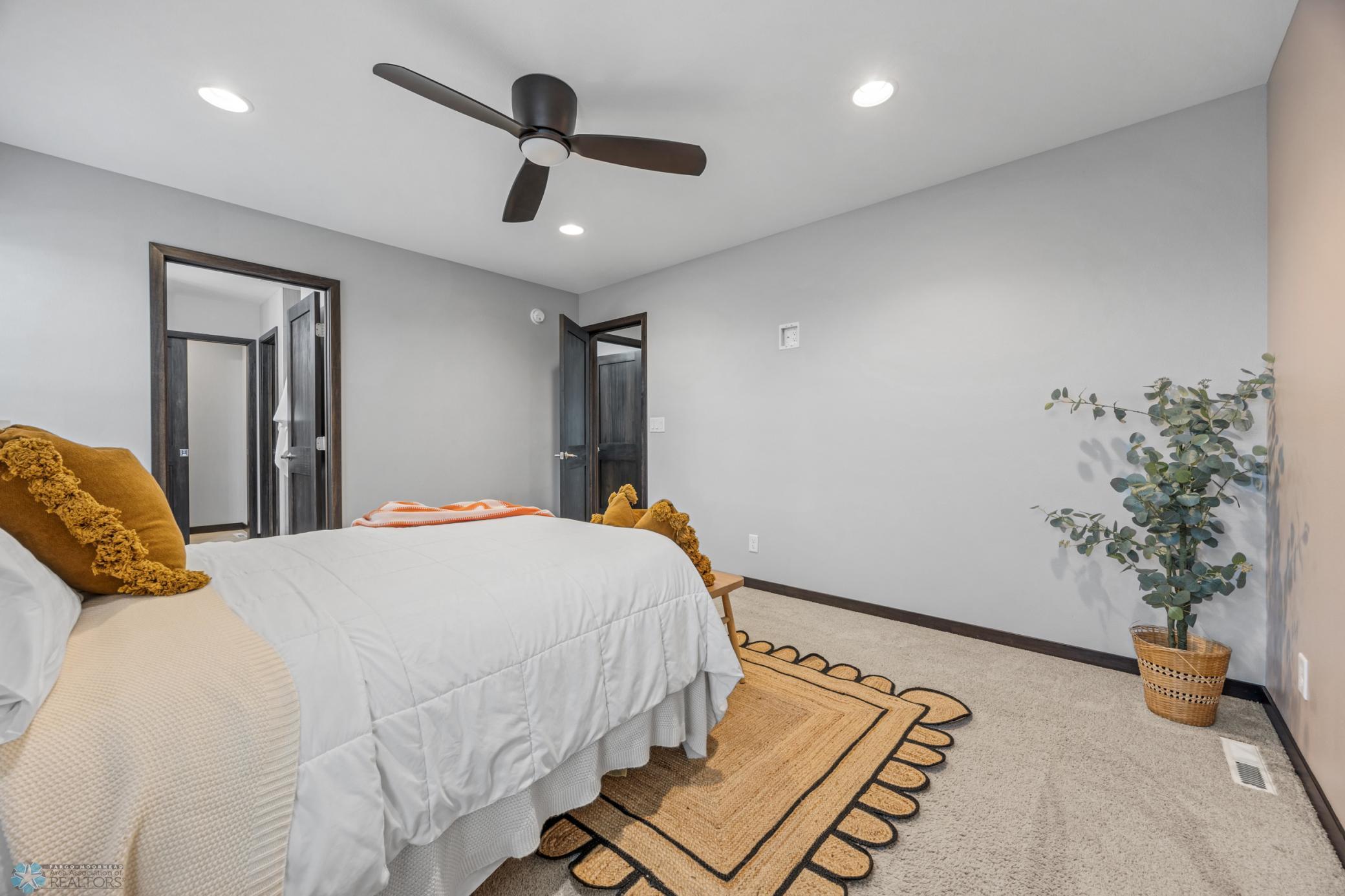 West Fargo, North Dakota 58078, United States, 4 Bedrooms Bedrooms, ,3 BathroomsBathrooms,Residential,Active,250148