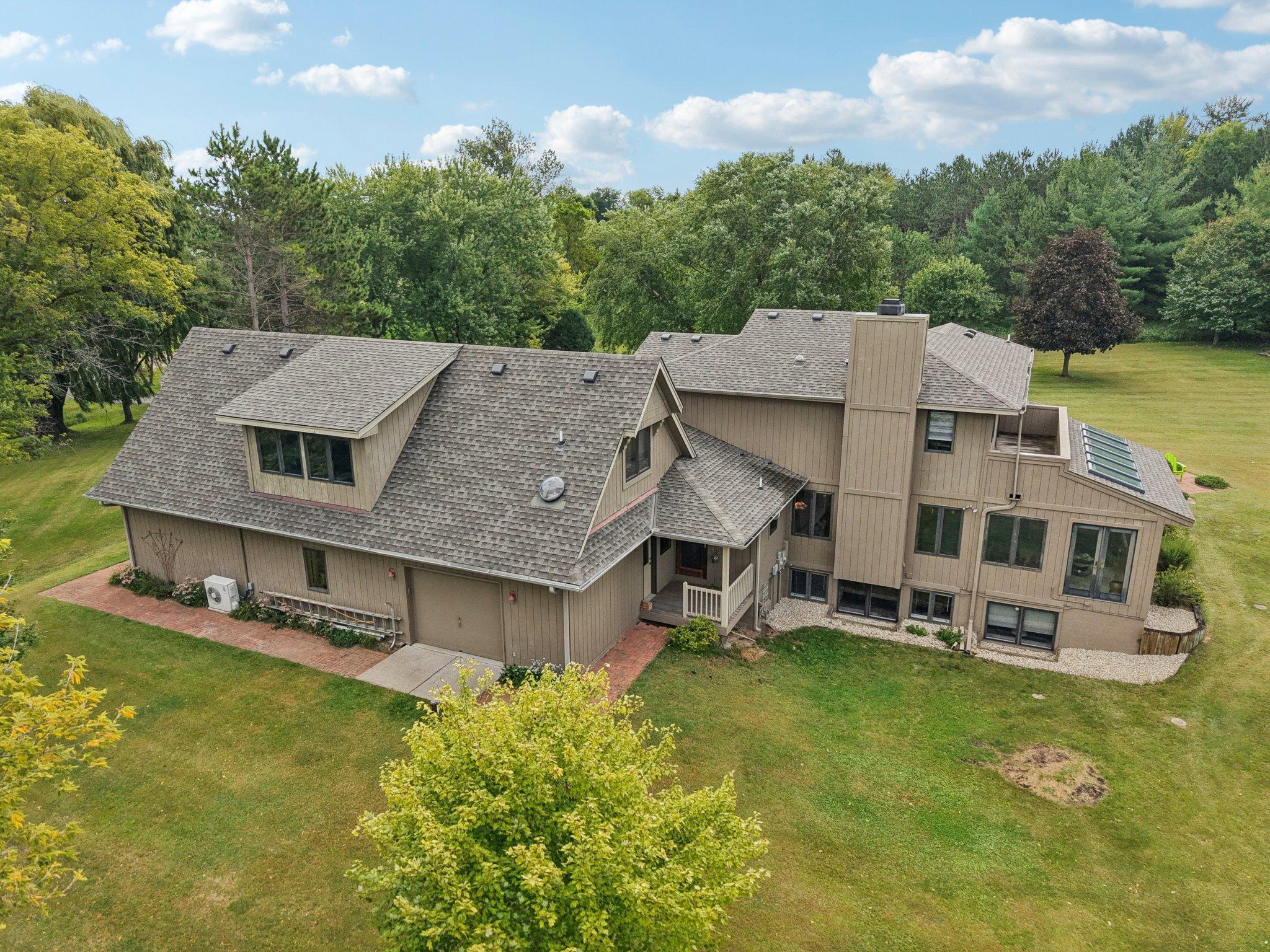1315 Blackfoot Trail