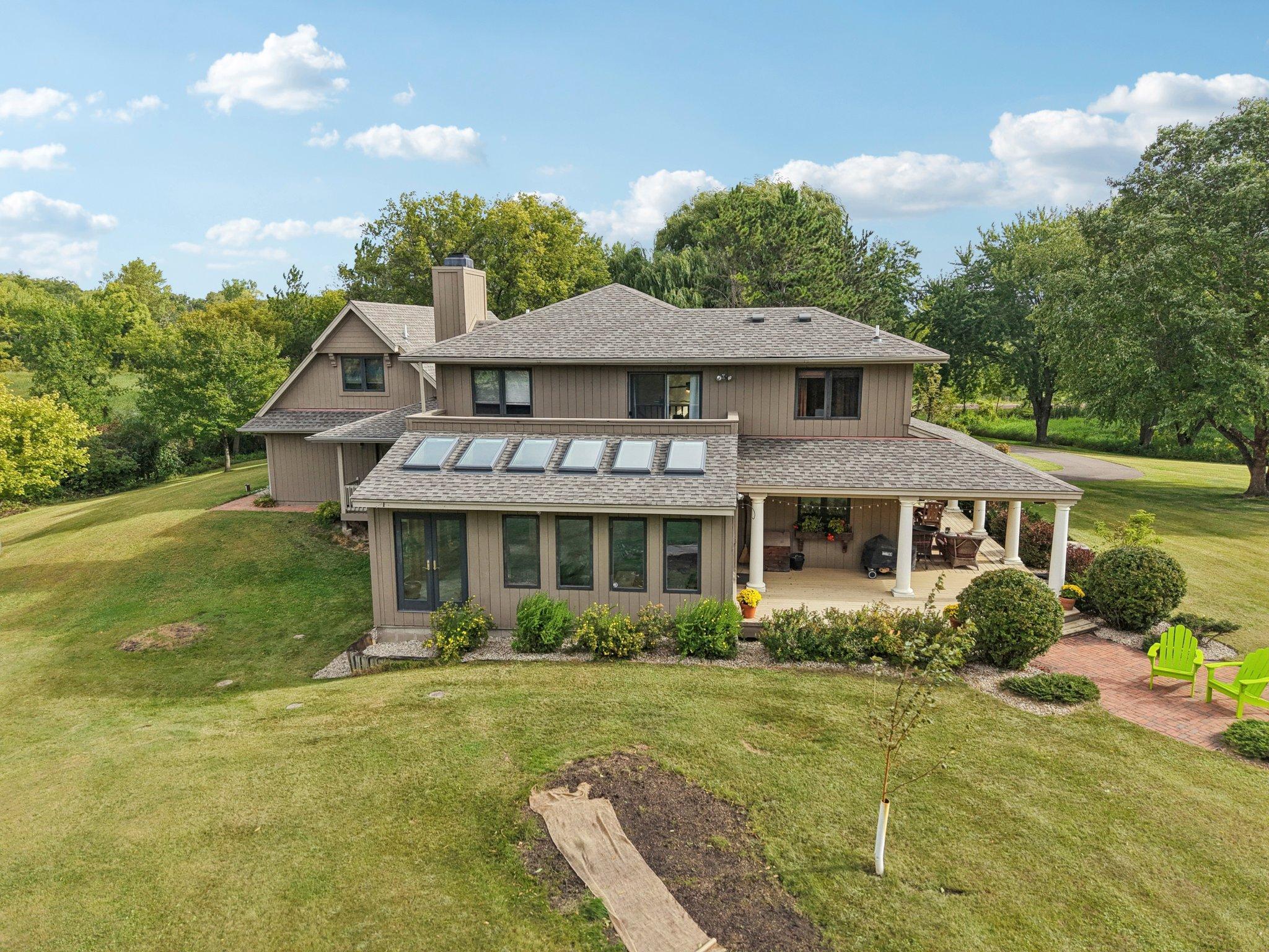 1315 Blackfoot Trail