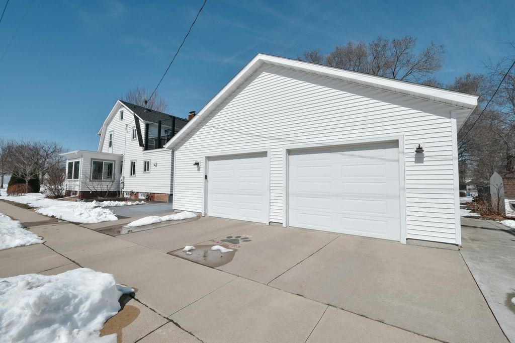 Photo of 621 1st Avenue SE, Pine Island, MN 55963 (MLS # 7040860)