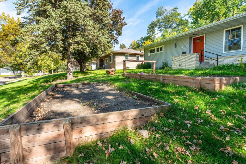 Photo of 904 N Rosemary Avenue, Fergus Falls, MN 56537 (MLS # 7155874)