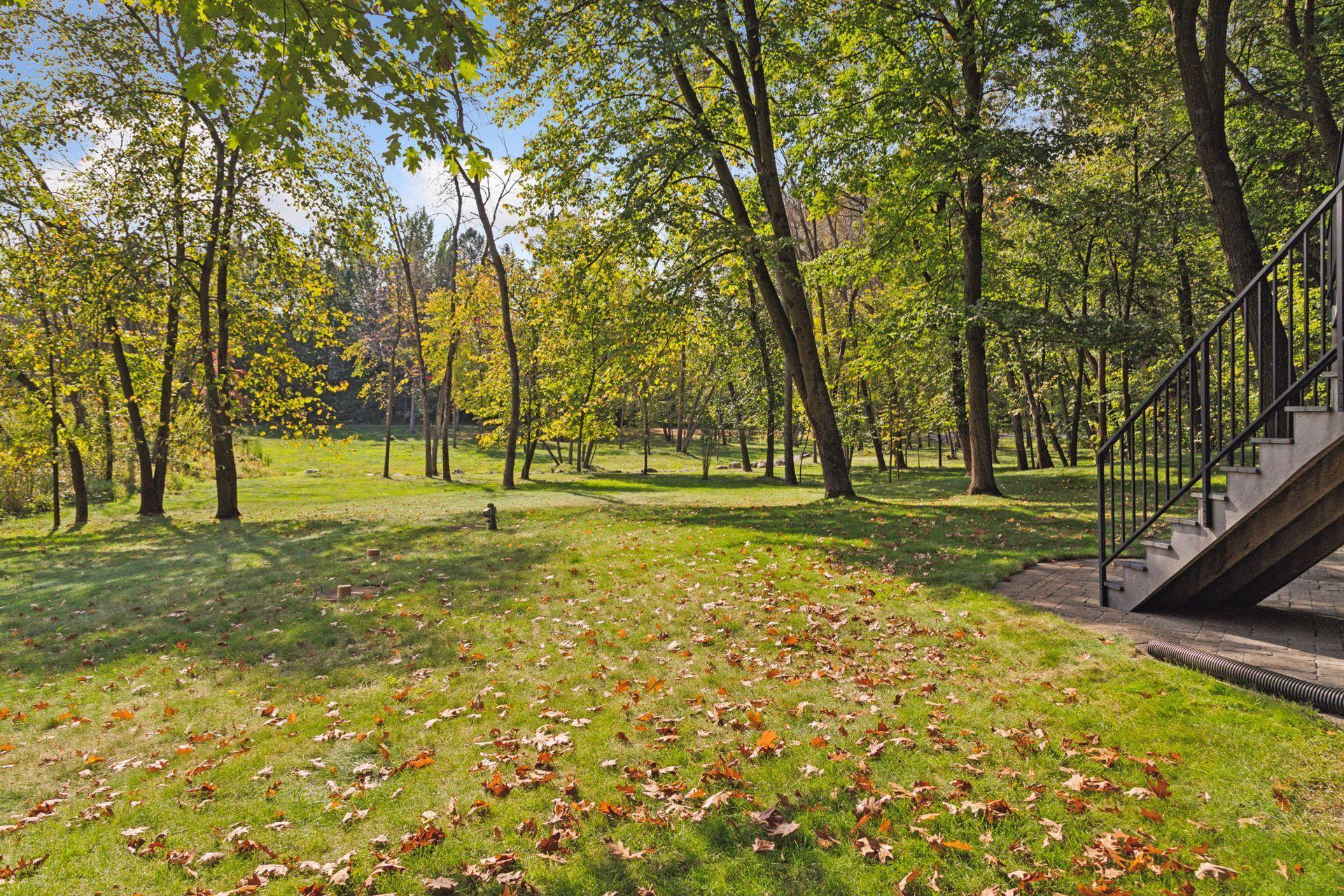 100 Black Oaks Lane N