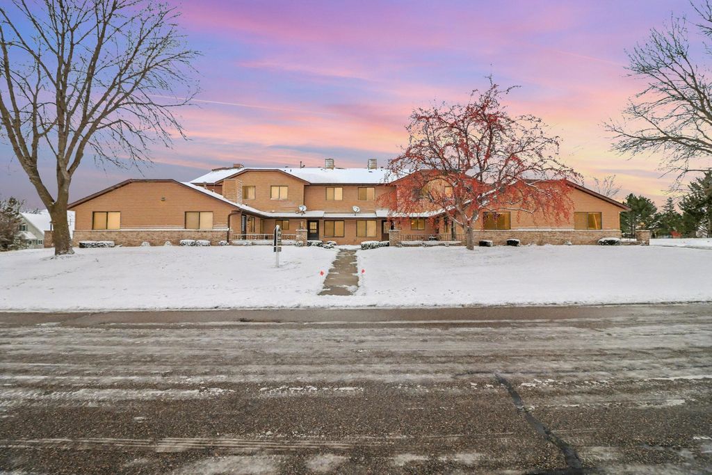 Photo of 13152 90th Place N, Maple Grove, MN 55369 (MLS # 6822084)