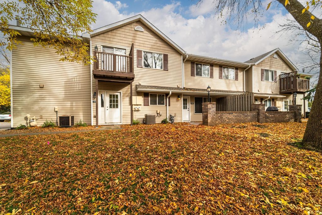 Photo of 7656 13th Street N, Oakdale, MN 55128 (MLS # 6823488)