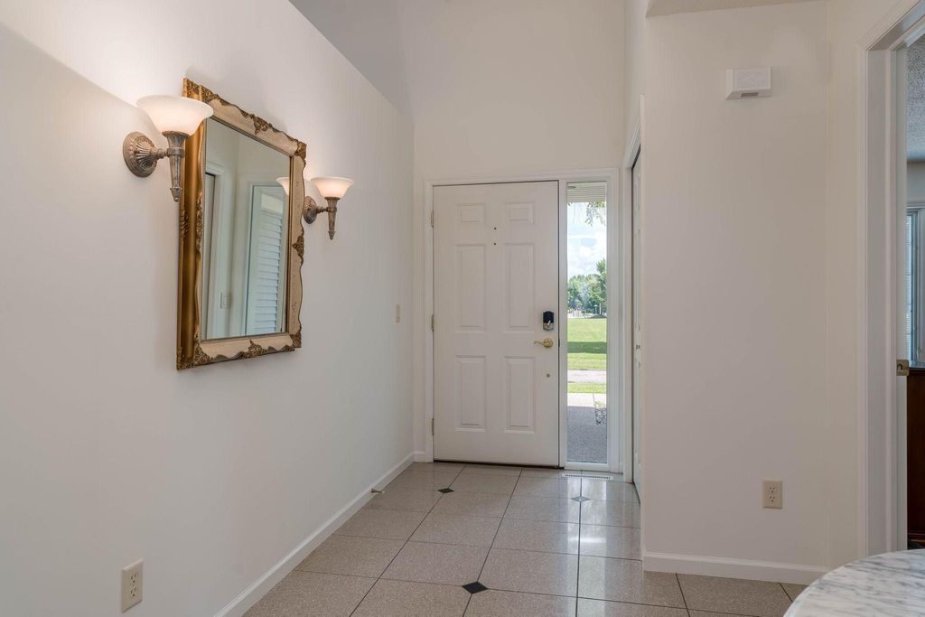 Photo of 1429 Parkside Lane, North Mankato, MN 56003 (MLS # 7068507)