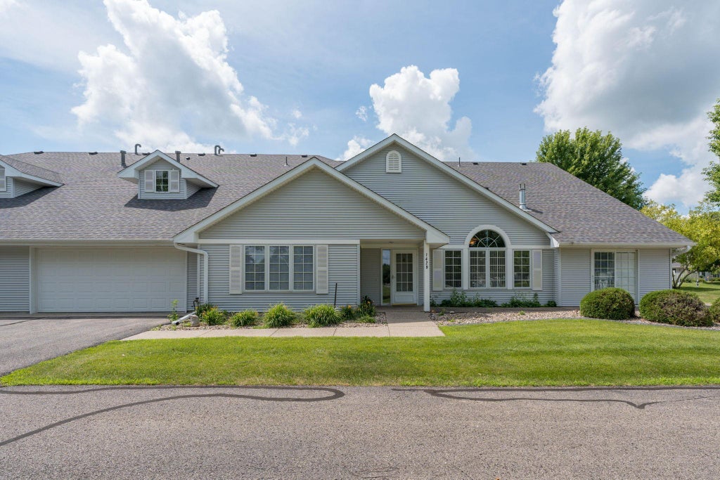 Photo of 1429 Parkside Lane, North Mankato, MN 56003 (MLS # 7068507)