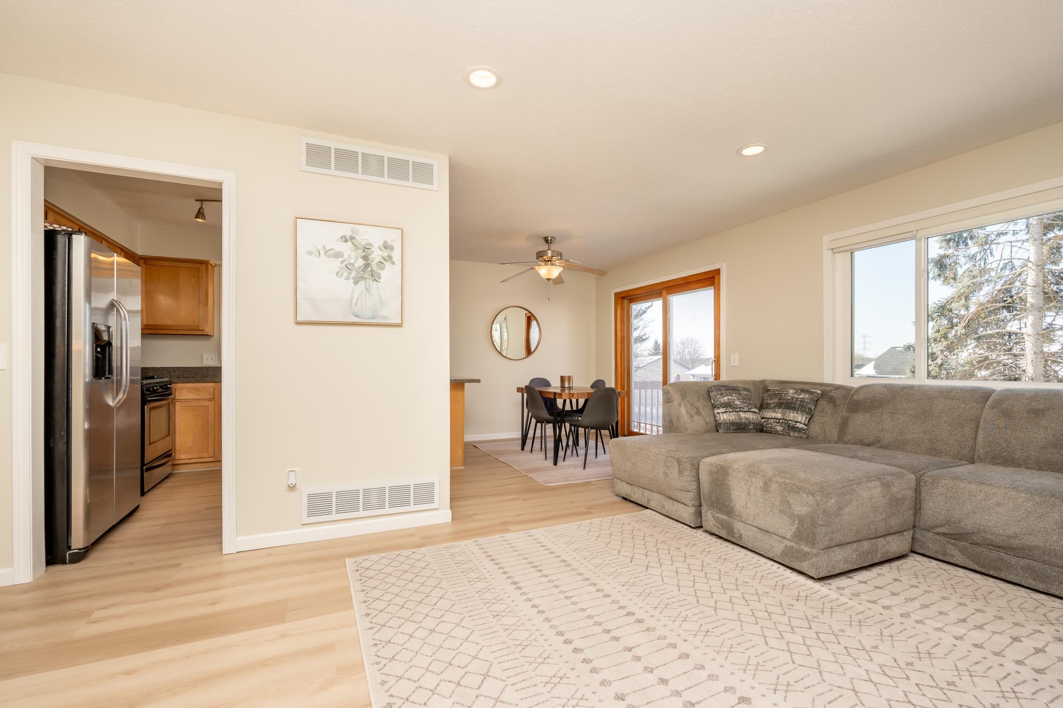 4305 Eagle Crest Drive