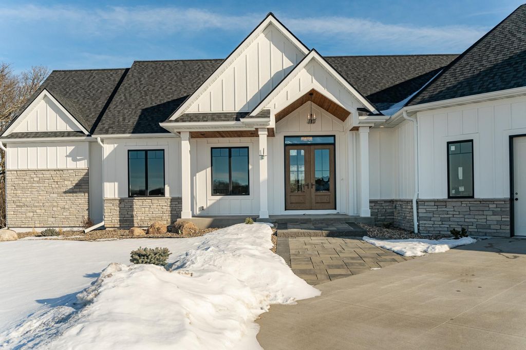 Photo of 4868 Royal Oaks Circle SW, Rochester, MN 55902 (MLS # 6755457)