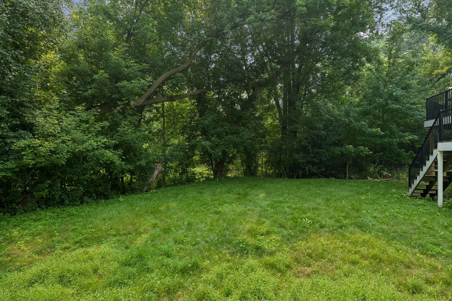 3225 W 54th