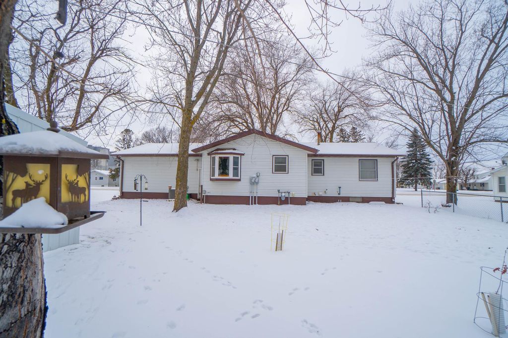 Photo of 332 4th Street NW, Perham, MN 56573 (MLS # 6823582)
