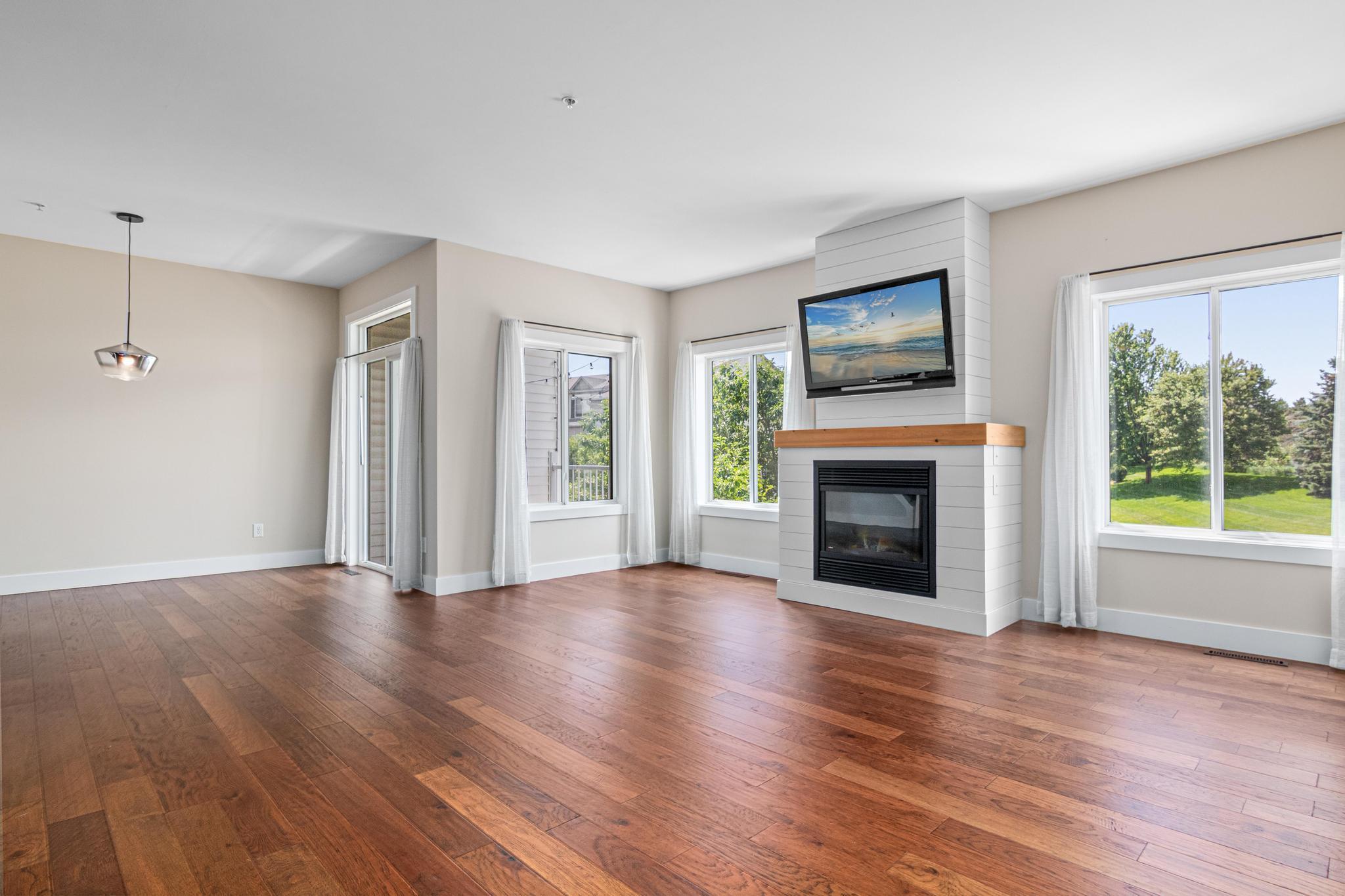 3648 Abercrombie Lane