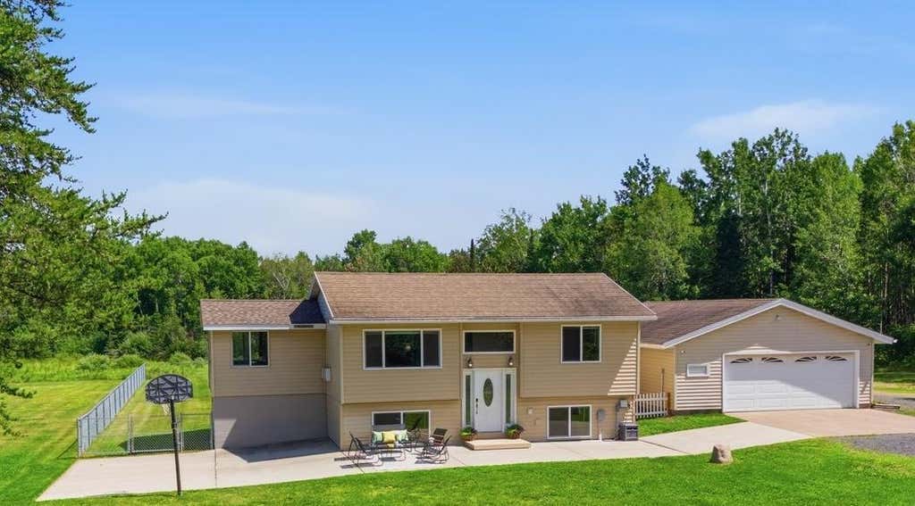 Photo of 6168 Krogerus RD, Chisholm, MN 55719 (MLS # 7120165)