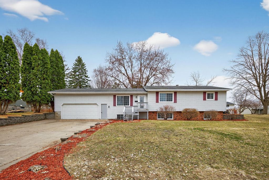 Photo of 1032 Lilac Lane, Lake City, MN 55041 (MLS # 7044535)