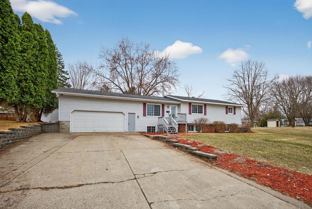 Photo of 1032 Lilac Lane, Lake City, MN 55041 (MLS # 7044535)