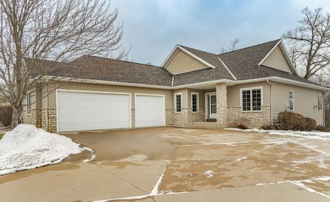 1532 Salem Court SW Rochester MN 55902
