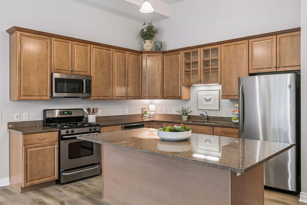 Photo of 301 Clifton Avenue #1H, Minneapolis, MN 55403 (MLS # 7036577)