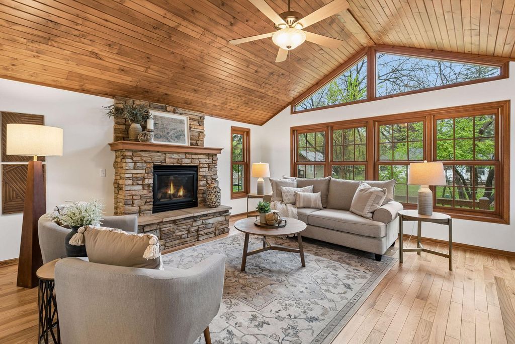 Photo of 3100 Noble Avenue N, Golden Valley, MN 55422 (MLS # 7055705)