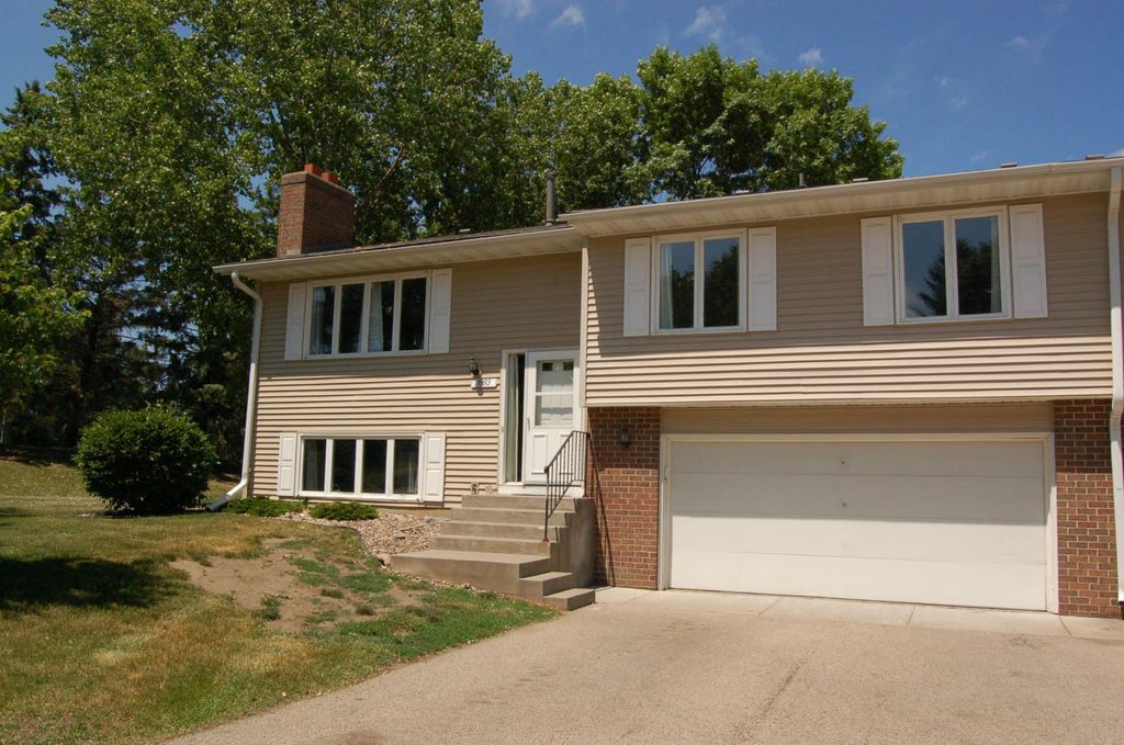 Photo of 1693 Covington Lane, Eagan, MN 55122 (MLS # 7090452)