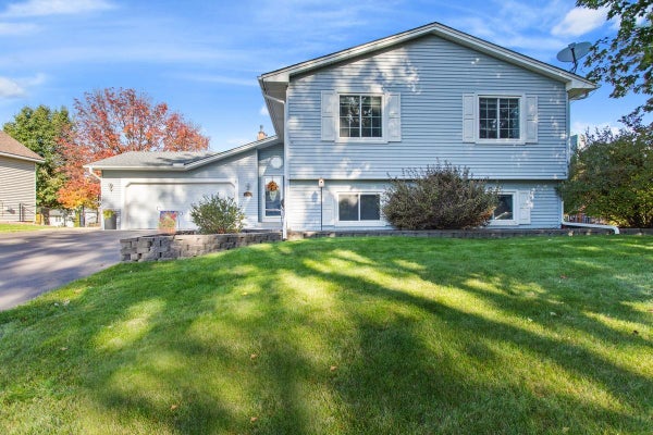 670 CONESTOGA TRL, CHANHASSEN, MN 55317 - Image ec4fcfb9495ce5da145ea1bea0e2da08/2076579380