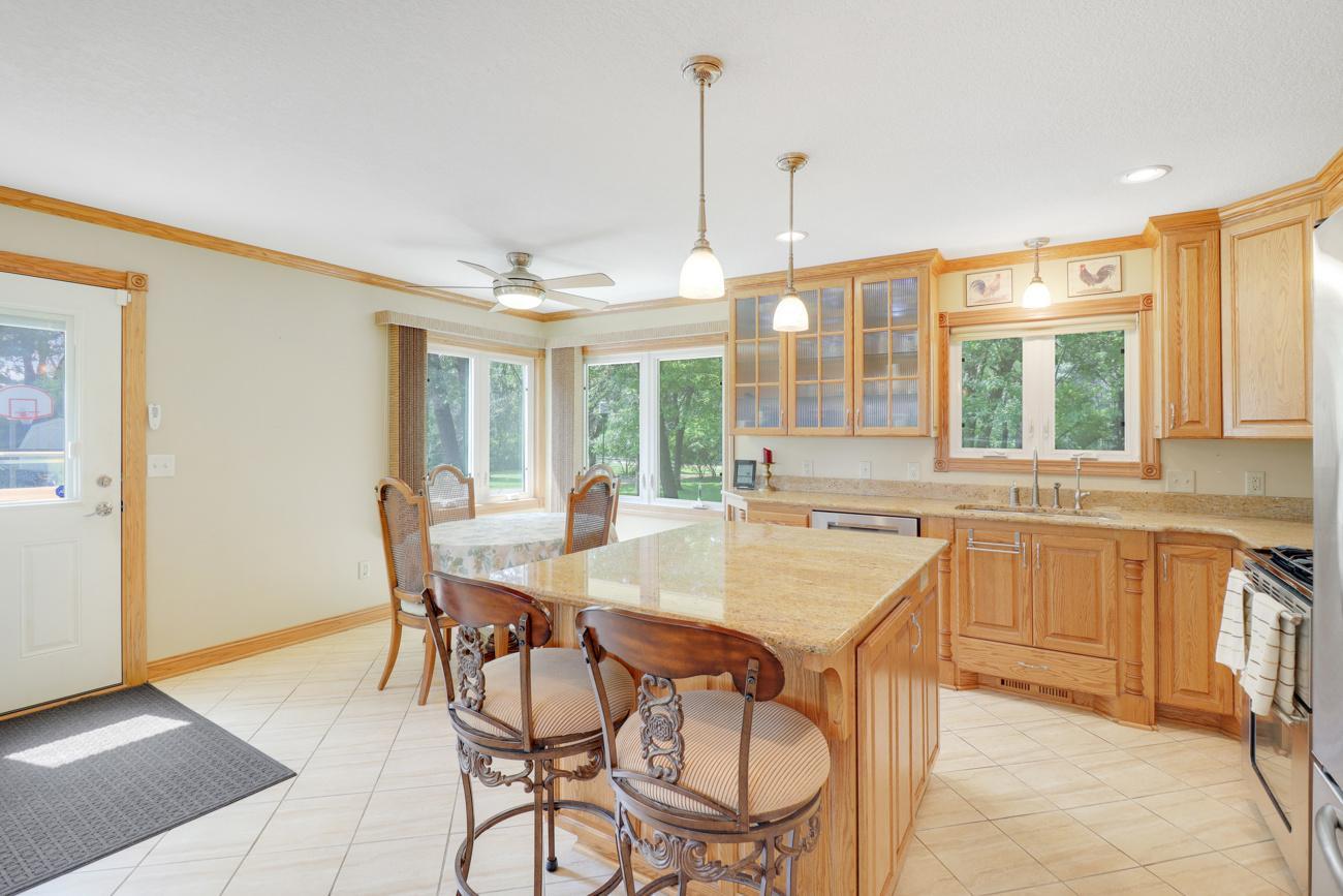 28621 Chisholm Street NE