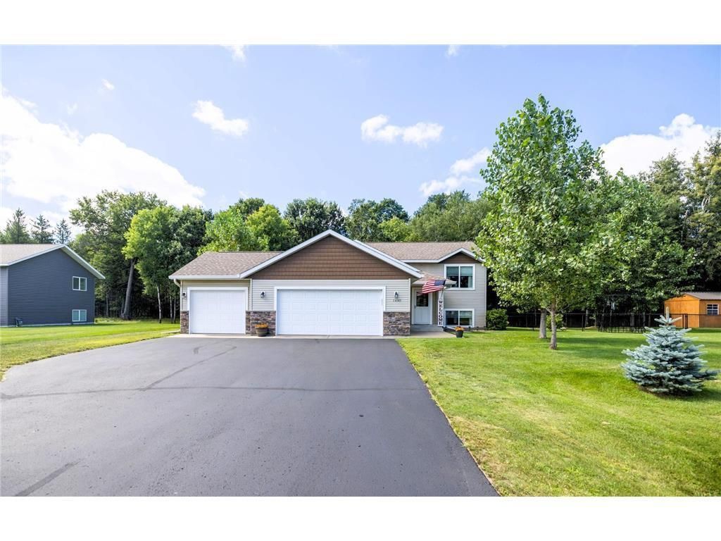 Photo of 14545 Grand Oaks Drive, Baxter, MN 56425 (MLS # 7004403)