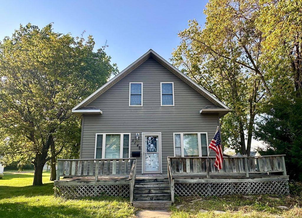 Photo of 514 Saint Olaf Avenue N, Canby, MN 56220 (MLS # 7004939)