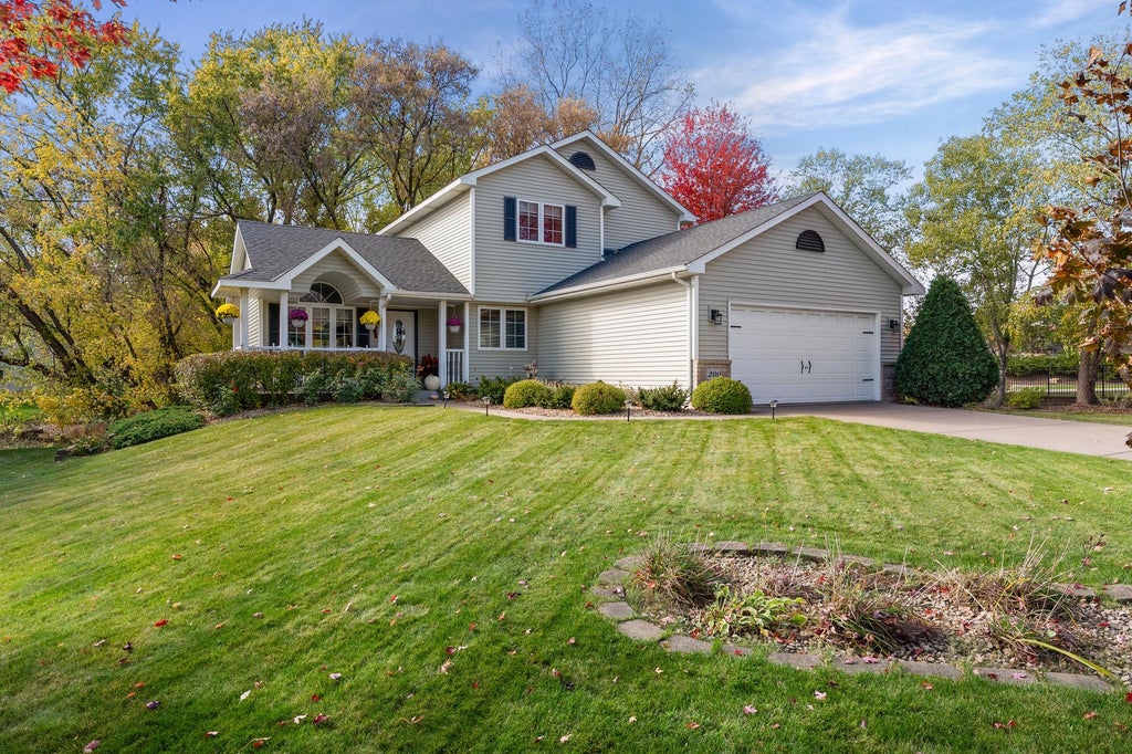 Photo of 200 Pendryn Hill Curve, Woodbury, MN 55125 (MLS # 7163383)