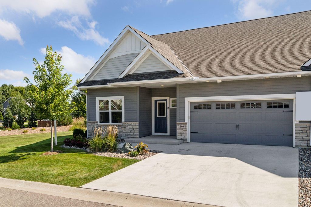 Photo of 109 Vista Way, Waconia, MN 55387 (MLS # 7053916)