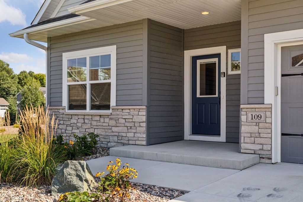 Photo of 109 Vista Way, Waconia, MN 55387 (MLS # 7053916)