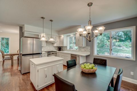 Featured picture for the property 6355416